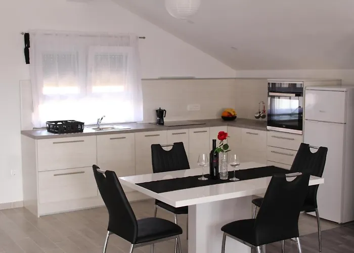 Floor Apartamento *